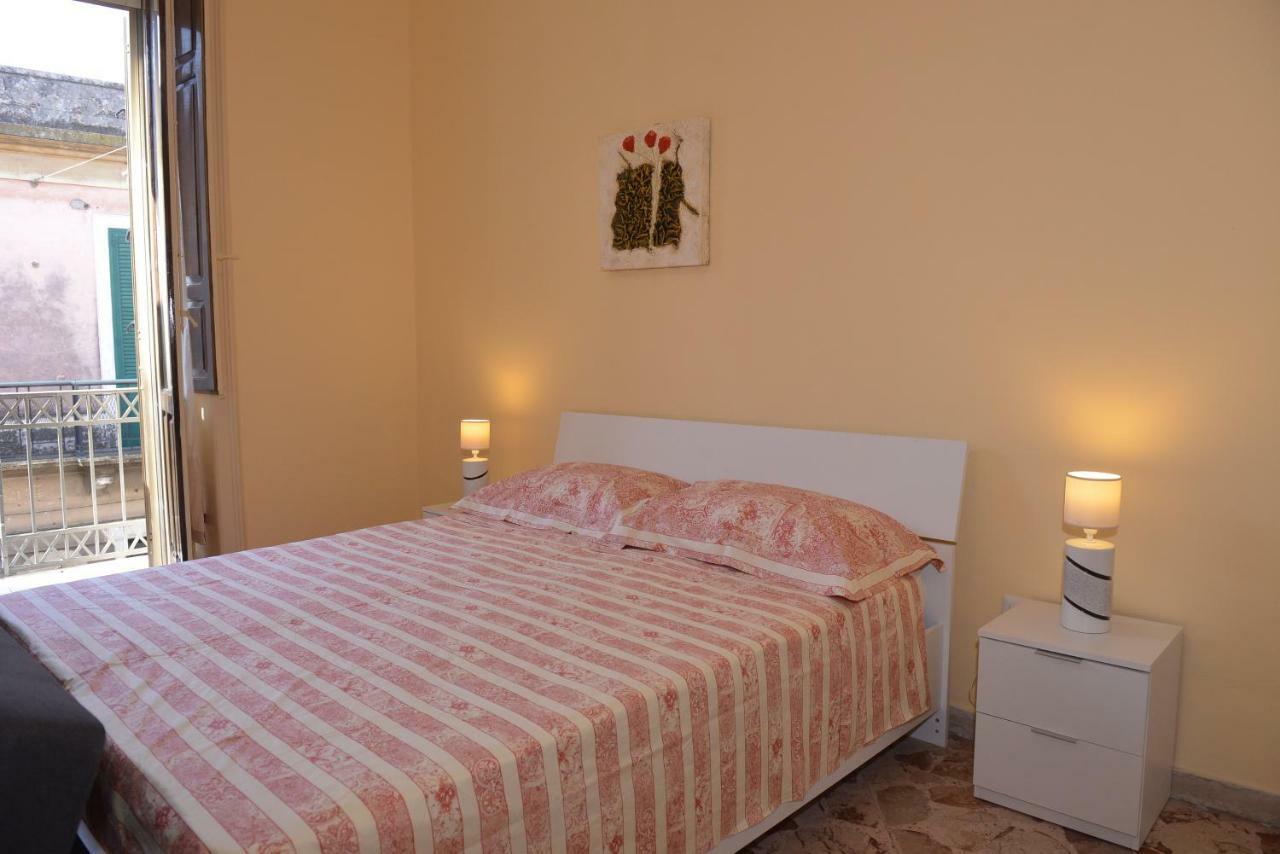 Strada Del Corso Da Alberto Apartment Avola Exterior foto